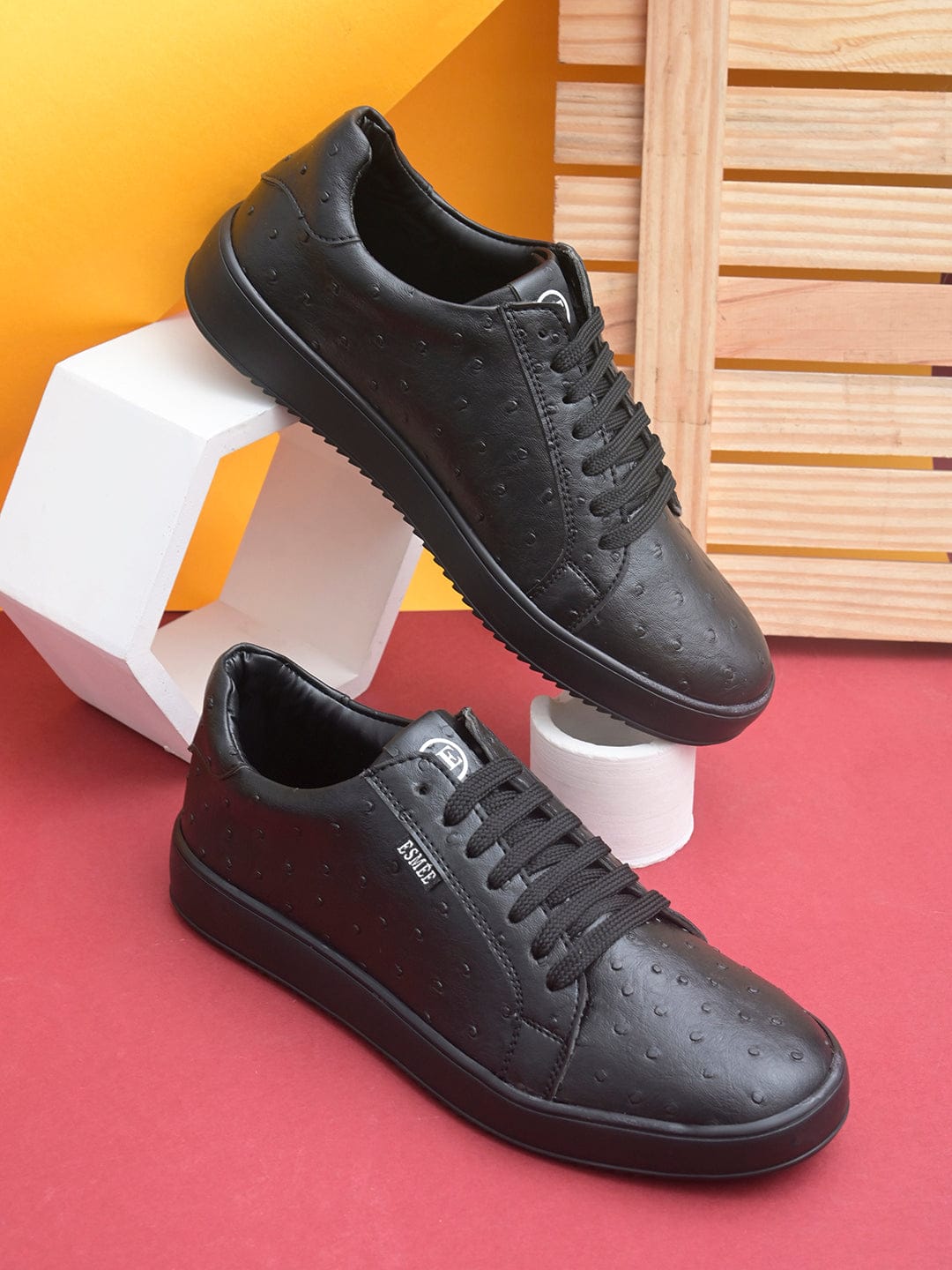 OSTRICH PATTERN SPORTY SNEAKERS SHOES- ES-20 - Black